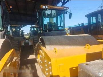 Used XCMG Hot Sale Road Construction XS265HSIV 26 Ton Single Drum Vibratory Road Roller