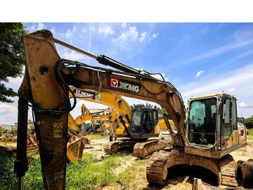 XCMG Medium-Sized Used Excavator XE135D Used Excavators for Sale by Owner