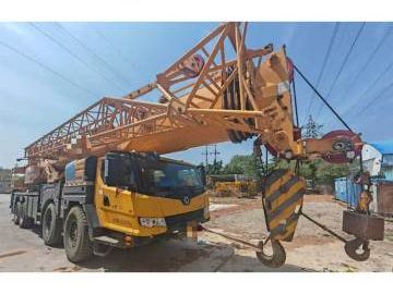 XCMG XCT80L6-I 80 Tons Used Boom Truck Crane for Sale
