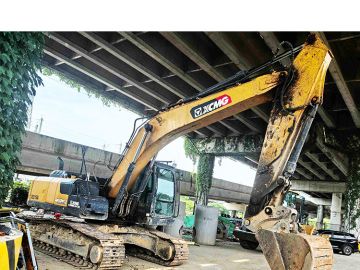 XCMG Used Crawler Excavator XE215DA Cheap Used Excavators for Sale