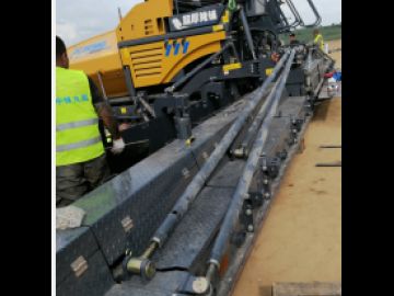 Used XCMG RP1253T paver