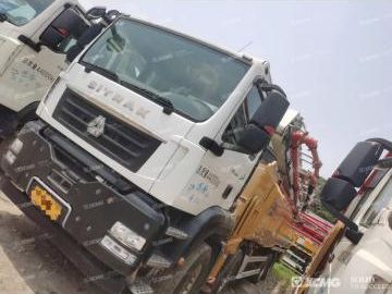 XCMG second hand concrete pump HB62V for sale