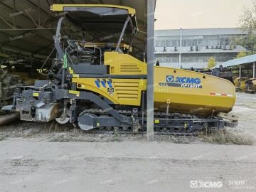 XCMG RP1003T paver