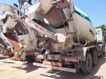 XCMG Used Concrete Mixer G4806E Volumetric Concrete Mixer Truck for Sale