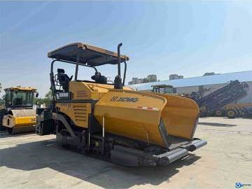XCMG Used Asphalt Paver RP953TPLUS Machines Used for Paving Roads Good Condition