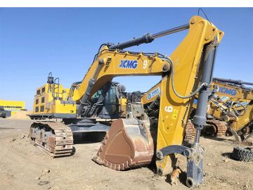 XCMG XE700DF 70 Ton Used Excavator for Sale